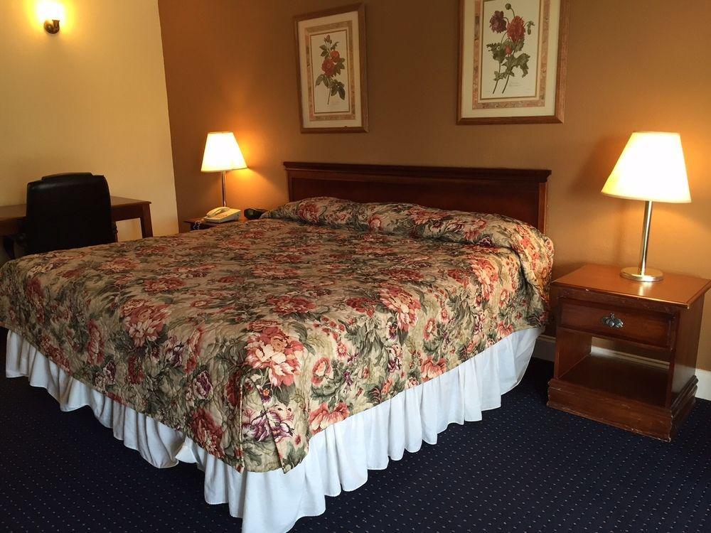 Capital Inn Кордел Экстерьер фото