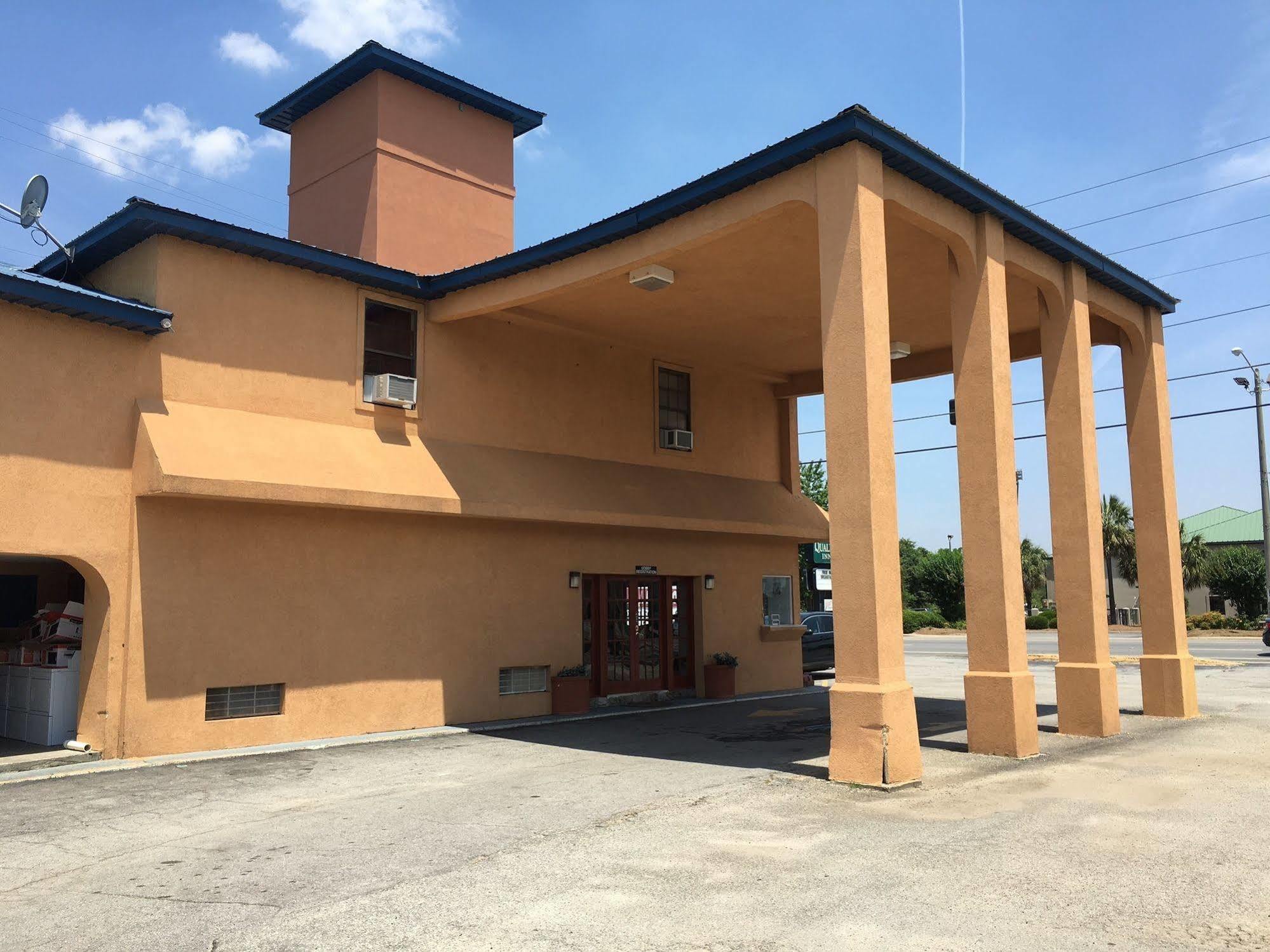 Capital Inn Кордел Экстерьер фото