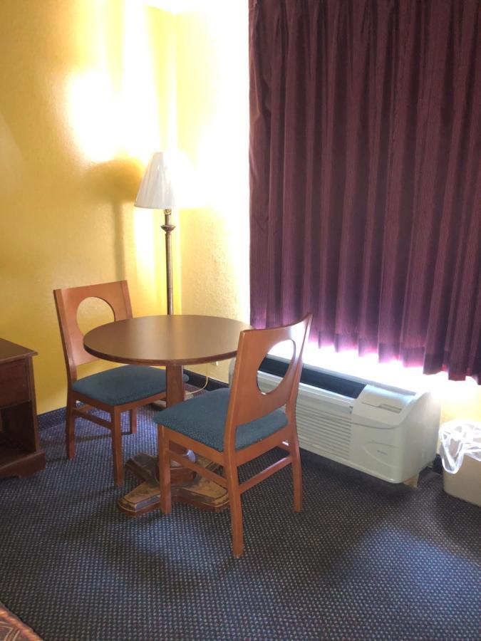 Capital Inn Кордел Экстерьер фото